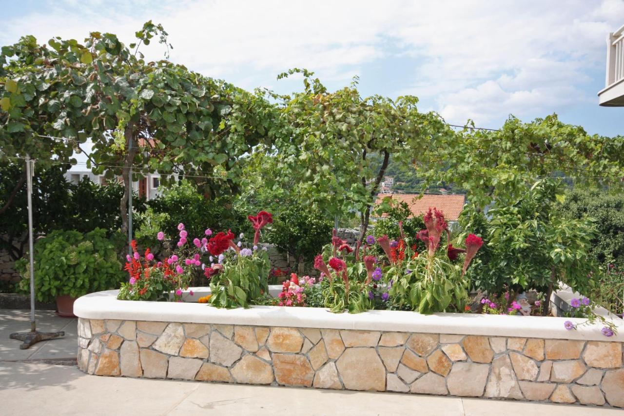 Apartments By The Sea Sumartin, Brac - 5620 Ngoại thất bức ảnh